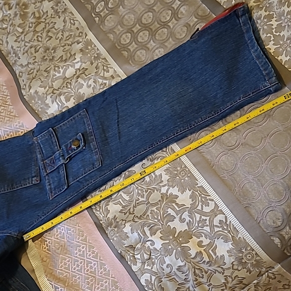 NWT Cropped Jeans ❤ - Picture 4 of 8